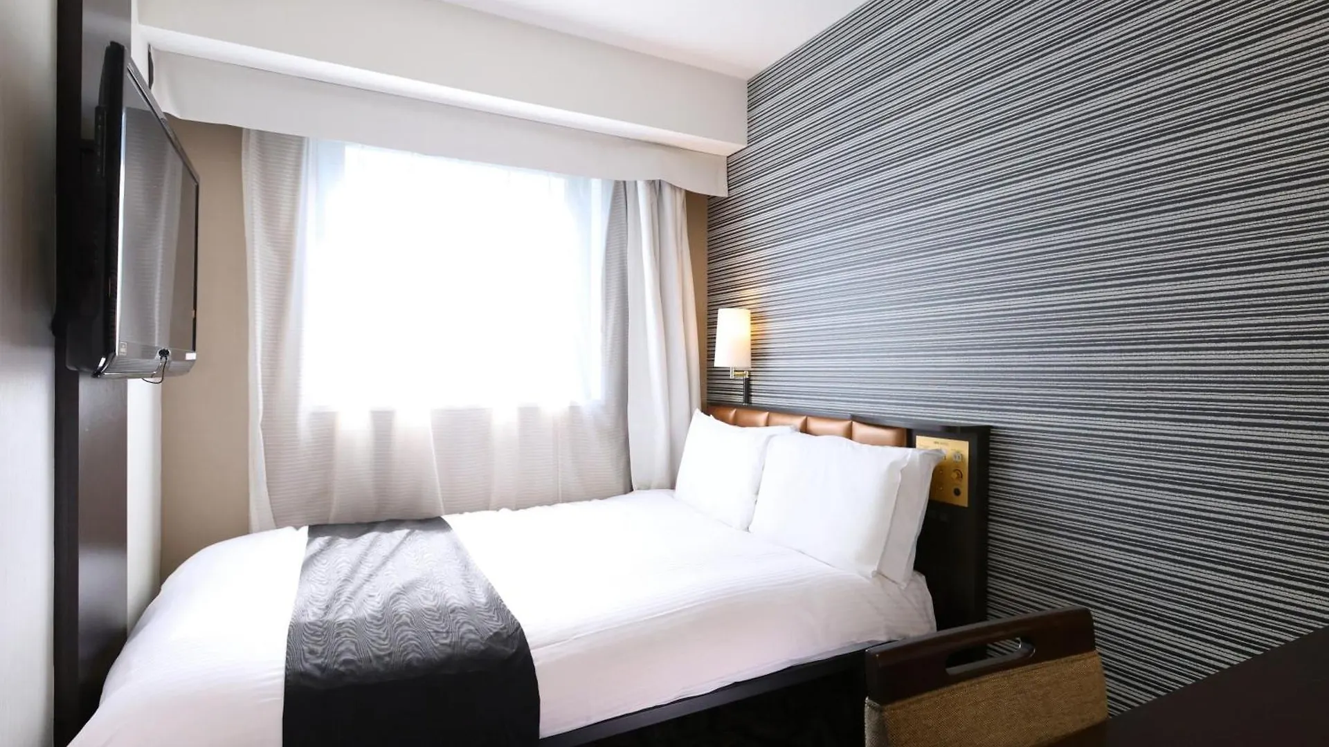 Apa Hotel Mita Ekimae Tokyo 3*,